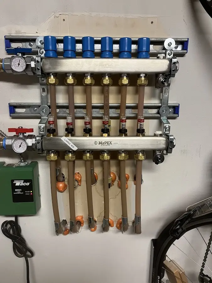 Plumber performing Sink Repair at a residential property in Rio Rancho